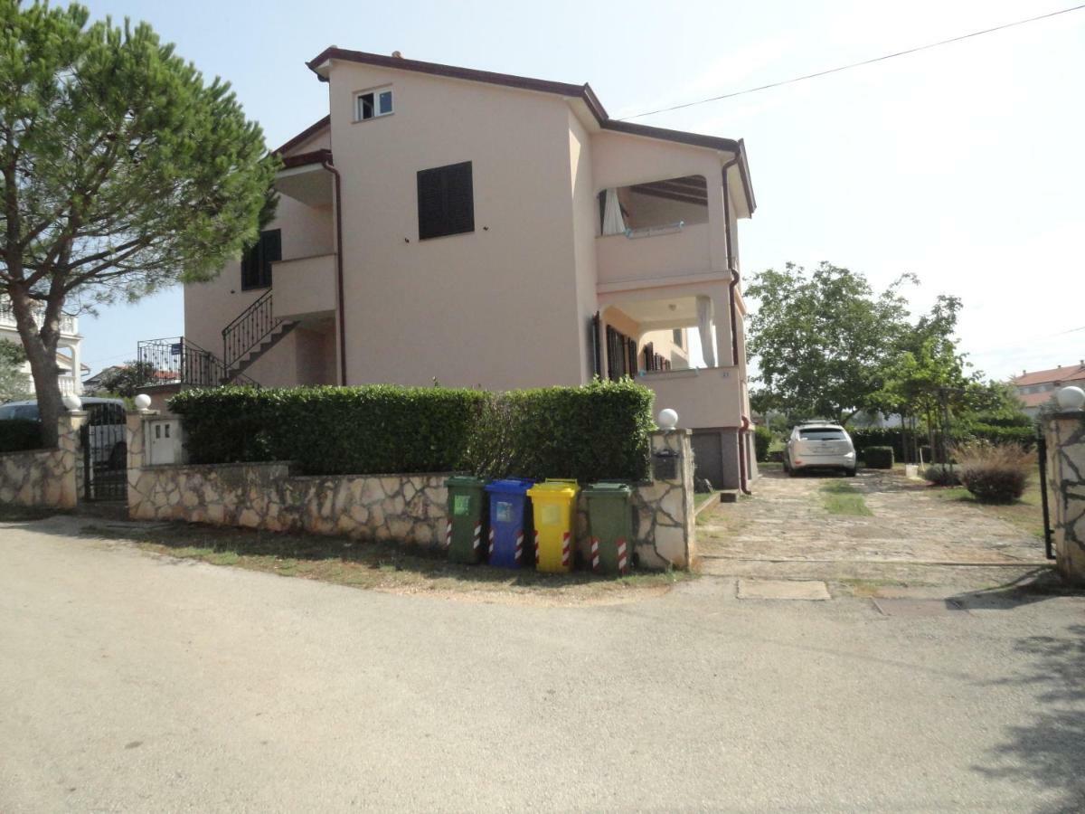 Tona Apartment Rovinjsko Selo Exterior photo